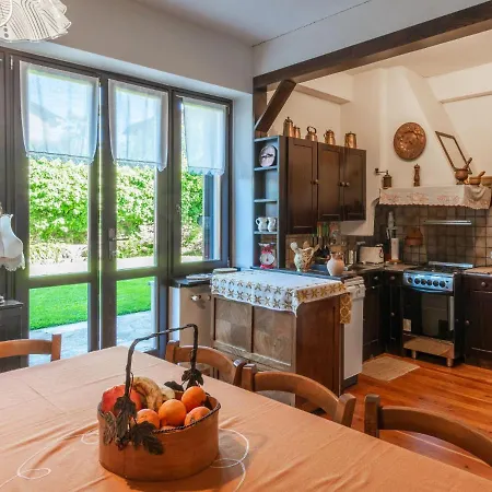 Apartment Il Giardino By Interhome Dongo